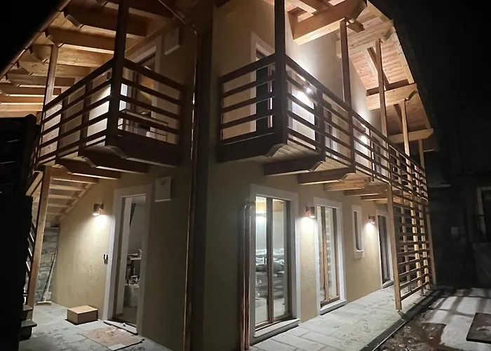 Апартаменты Maison Ginclo' Аяс